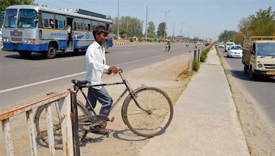 Missing safety railings on national highway pose threat to motorists