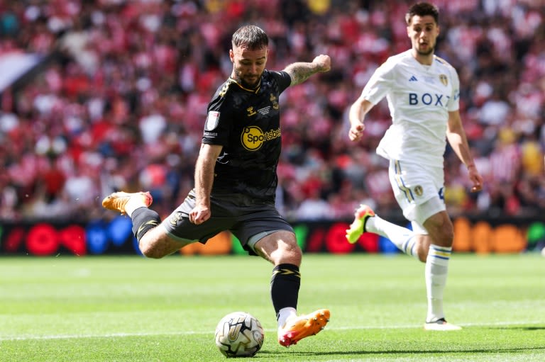 Southampton return to Premier League as Armstrong sinks Leeds in play-off final