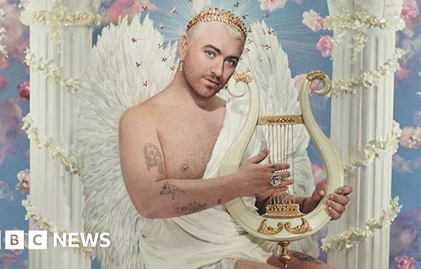 Sam Smith painting unveiled at London's National Portrait Gallery
