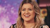 Kelly Clarkson Wore a Daring Broadway-Inspired Outfit and Fans Can't Stop Staring at Her