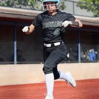 Islander Softball Posts 3-0 Week, Sits Atop City Conference