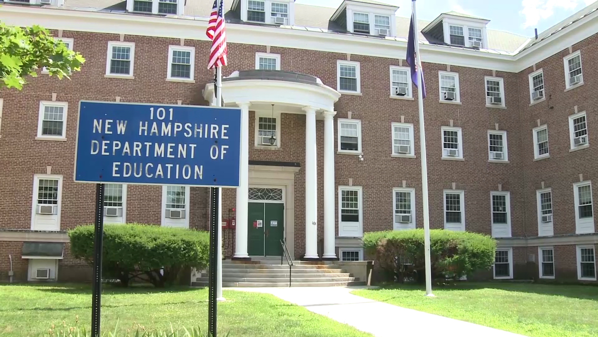 New Hampshire teacher who allegedly took student for abortion appointment sues to get license back