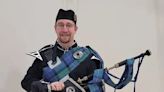 Illinois high school seniors play 'all-time best' prank on principal, hire bagpipes player