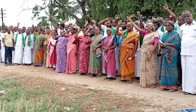 Farmers in Erode demand water release from LBP canal on August 15, stage protest