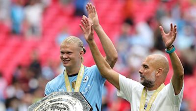 Jonny Evans misses from the spot as Manchester City beat United in Community Shield