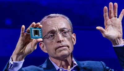 Intel Gains After Landing Amazon Deal, Preparing Factory Split