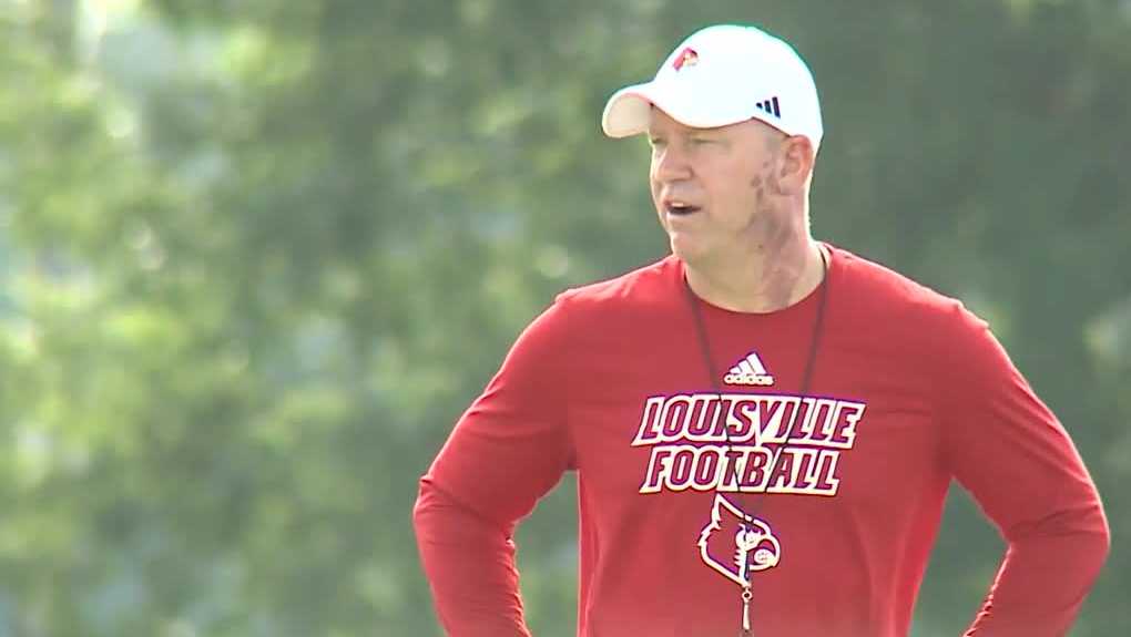Louisville Cardinals football team holding 7 practices open to the public