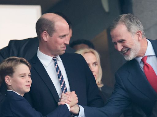 Los gestos que hablan por sí solos del príncipe Guillermo y George en la Eurocopa
