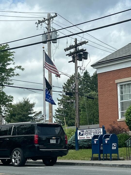 Trump political flag taken down from flagpole in front of Delmar post office