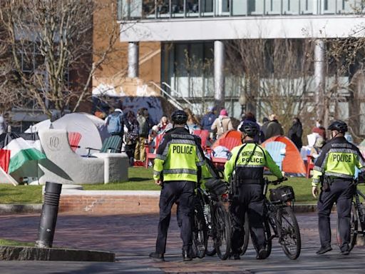 La Policía desaloja a manifestantes propalestinos en la Universidad Northeastern de Boston
