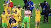 Euro 2024: l'étonnante scène de joie des Slovaques et des Roumains, qualifiés "à l'amiable" pour les 8es