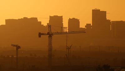 100 degrees for 100 days: Record-hot summer persists in Phoenix and across Arizona