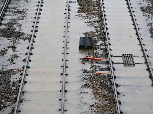 Flooding, theft and a fallen tree sees Shropshire trains cancelled