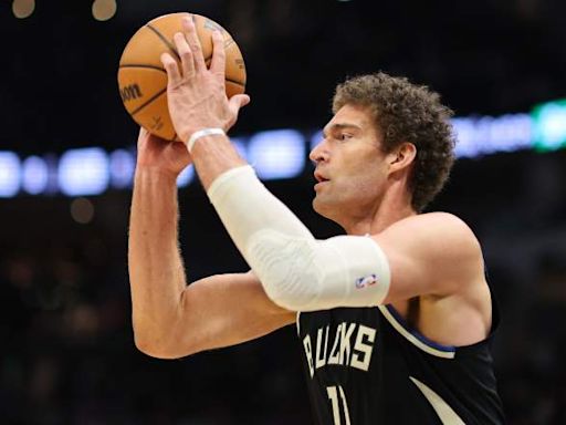 Proposed Bucks Trade Swaps Brook Lopez for Double-Double Machine