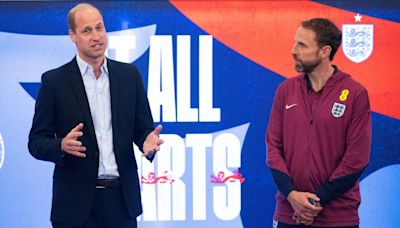 Prince William gives England squad pep talk
