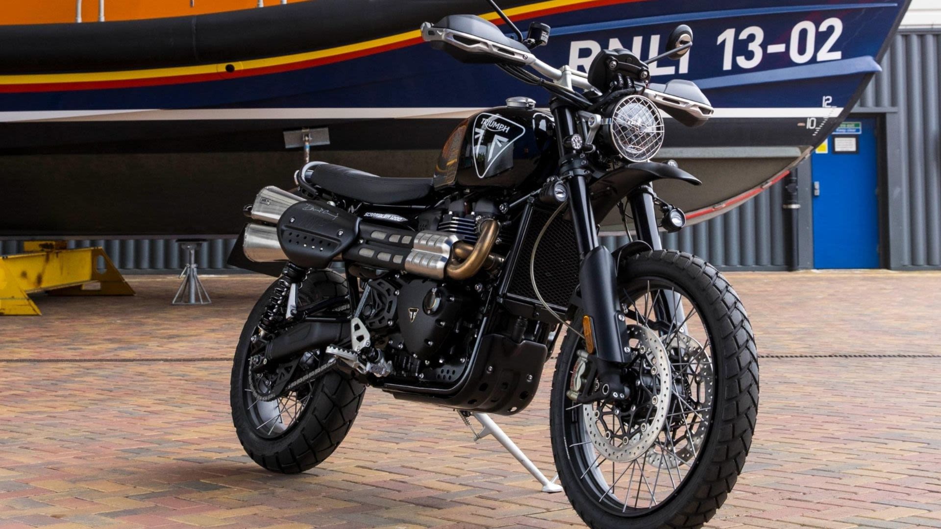 Daniel Craig Is Selling His Triumph Scrambler 1200 Bond Edition