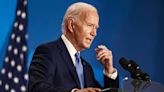 Una experta en comunicación analiza los gestos del equipo de Biden durante sus lapsus: "Estamos perdidos"