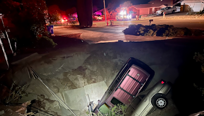 Las Cruces sinkhole swallows 2 cars, displaces several residents