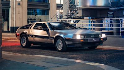 El icónico DeLorean de ‘Regreso al Futuro’ ahora es eléctrico