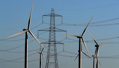 UK renewable power generation sets new records, Government confirms