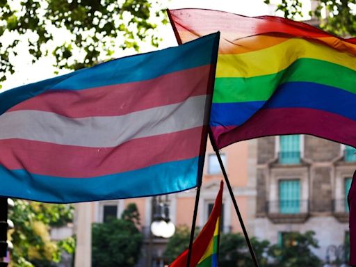 Banderas, manifiestos y primeras marchas: el Orgullo LGTBIQ+ vuelve a salir a la calle en toda España