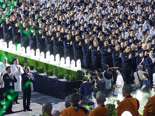 蔣萬安、侯友宜出席慈濟浴佛大典祈福會 (圖)