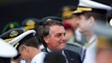 Ministra do STF dá 5 dias para Bolsonaro explicar mudança em desfile militar no Rio