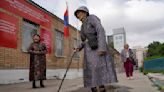 Mongolia, joven democracia enclavada entre las autoritarias Rusia y China, elige nuevo parlamento