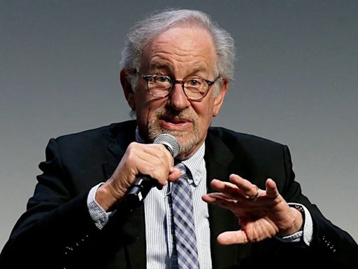 Steven Spielberg Celebrates 50th Anniversary of His First Theatrical Release, ‘The Sugarland Express’ — Which Closed After 2 Weeks