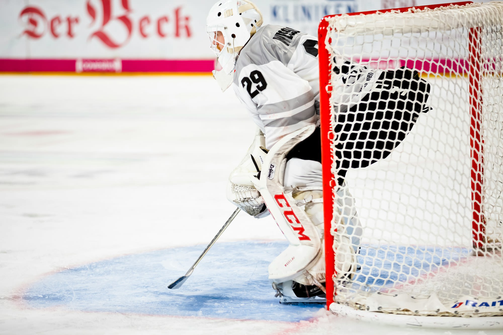 2024 NHL Draft Profiles: Goalies