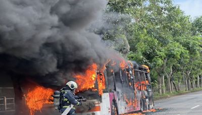 公車發爐了「燒到剩骨架」 台中驚傳火燒車意外幸無人傷亡