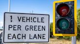 Ramp signaling, also called metering, debuts at Glades Road I-95 interchange in Boca Raton