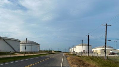 Largest Texas ports close as Tropical Storm Beryl approaches