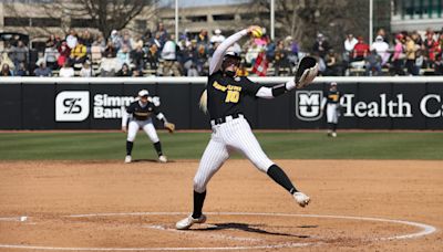 Missouri softball defeats Arkansas in weather-delayed game to reach SEC Tournament semifinals