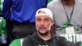 Pep Guardiola presente en las finales de la NBA como seguidor de los Boston Celtics