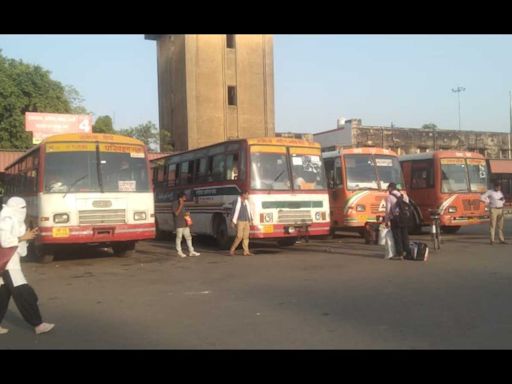 ‘Dependents of ‘political prisoners’ to get free travel on UPSRTC buses’