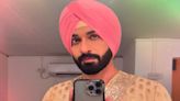 Vijayendra Kumeria Shares Last Selfie As Angad Singh Brar From Teri Meri Doriyaann Set: ‘It’s A Wrap’