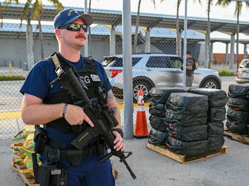 Guardia Costera de EEUU incauta 4,800 libras de cocaína frente a las costas de Venezuela