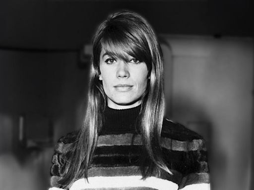 Muere Françoise Hardy, la francesa que enamoró a Mieres un verano