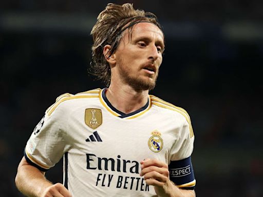 Modric Officially Extends Contract With Real Madrid