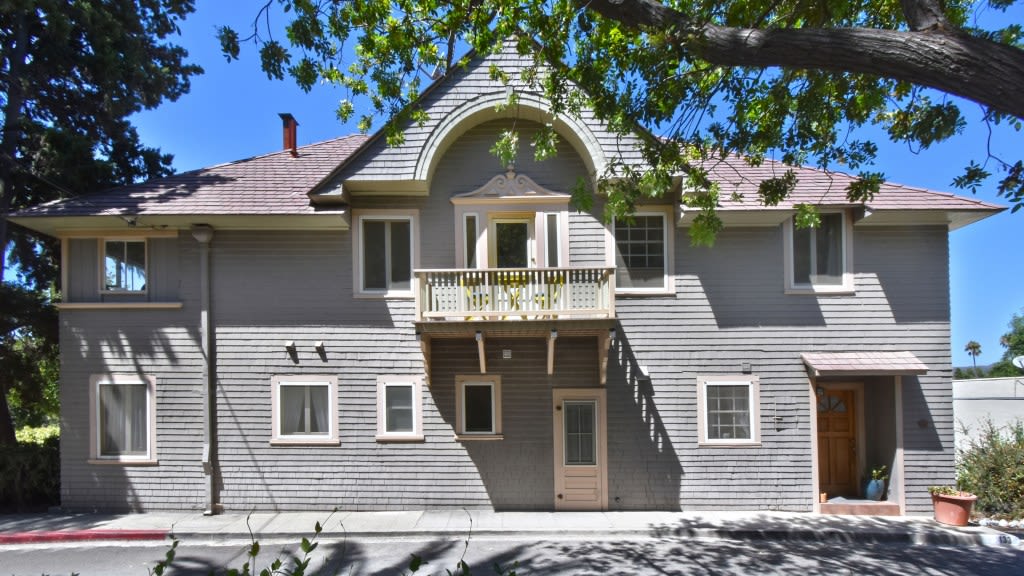 Pasadena carriage house with a link to Abe Lincoln’s administration seeks $2M