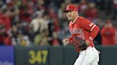 Los Angeles Angels' Mike Trout Wears Caitlin Clark Iowa Jersey Ahead of Title Game