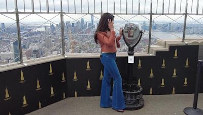 NY: Padma Lakshmi visits the Empire State Building - 52951090