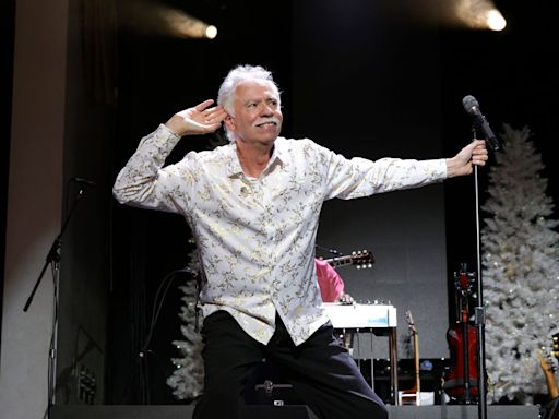 Joe Bonsall dies at 76; beloved singer in country group the Oak Ridge Boys