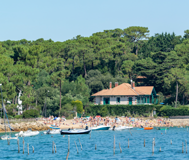 On connaît le lieu très prisé où Laurent Delahousse et Alice Taglioni passent des vacances en famille chaque été