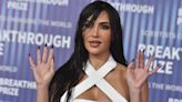 Kim Kardashian: Kim packt ihre Kurven aus - Katy Perry fasst es nicht