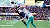 Fans react on Twitter during Dolphins vs. Patriots in Week 17