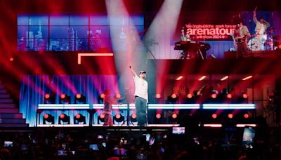 Mark Forster nimmt die Festhalle Frankfurt auseinander