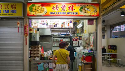 Lim’s Fried Oyster: Super shiok orh luak with ultra fresh oysters at Berseh Food Centre