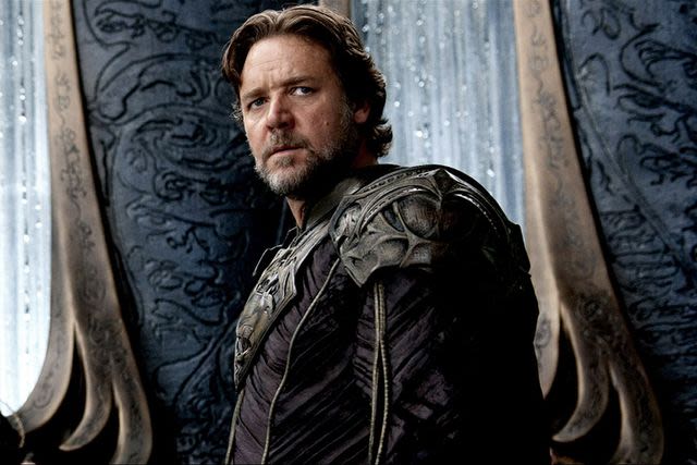 Russell Crowe says actors shouldn't expect too much from superhero movies: 'These are jobs'